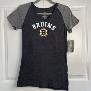 NWT NHL Boston Bruins Gray Raglan Sleeve V-Neck T-Shirt Girls Size XL (14-16)